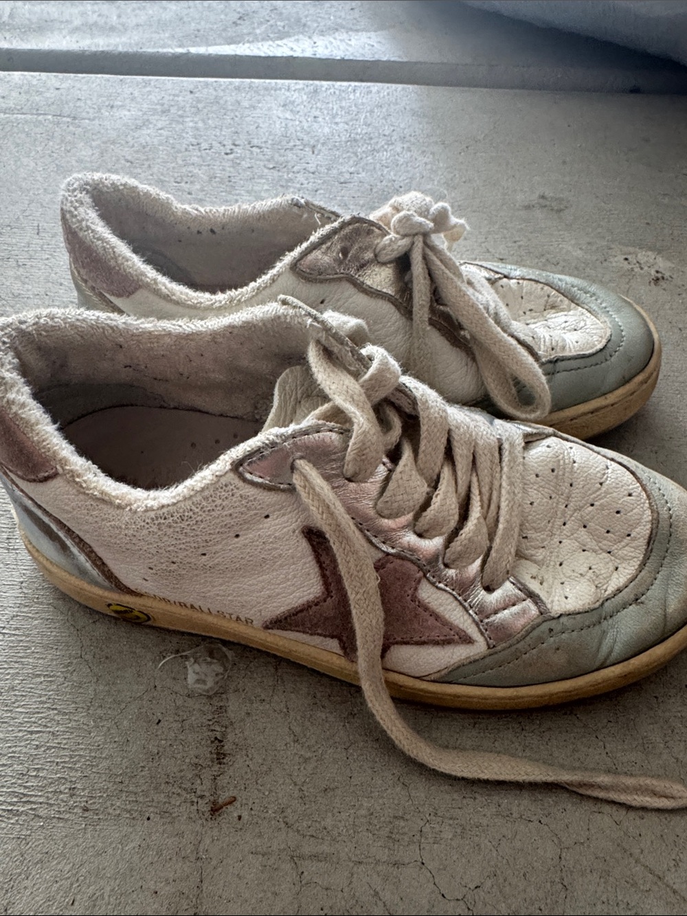 Golden Goose Kids White Sneakers with Pink Star and Gray Toe